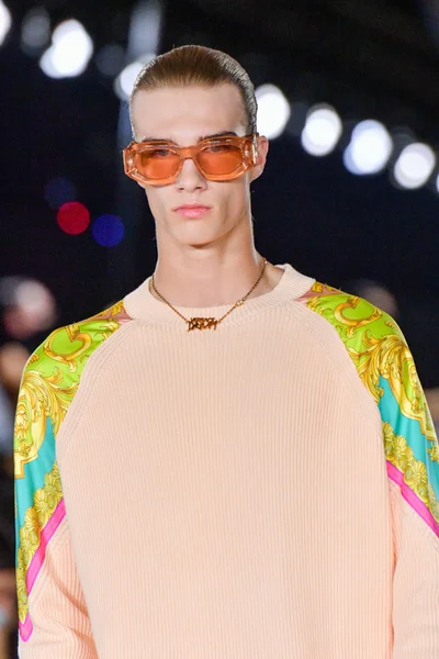 Look 66